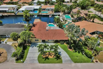 2051 Coral Reef Dr, Lauderdale-by-the-Sea: photo 1 of 52