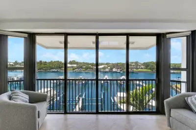 543 Bay Colony Dr N, Juno Beach: photo 1 of 75