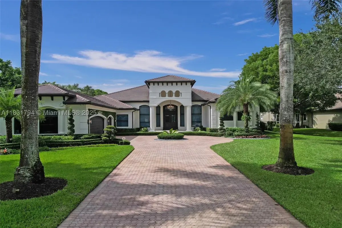 11056 Blackhawk Blvd, Davie: photo 1 of 100