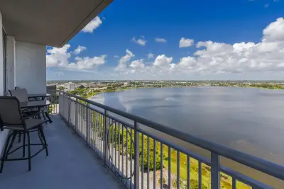 300 S Australian Ave #1106, West Palm Beach: photo 1 of 26