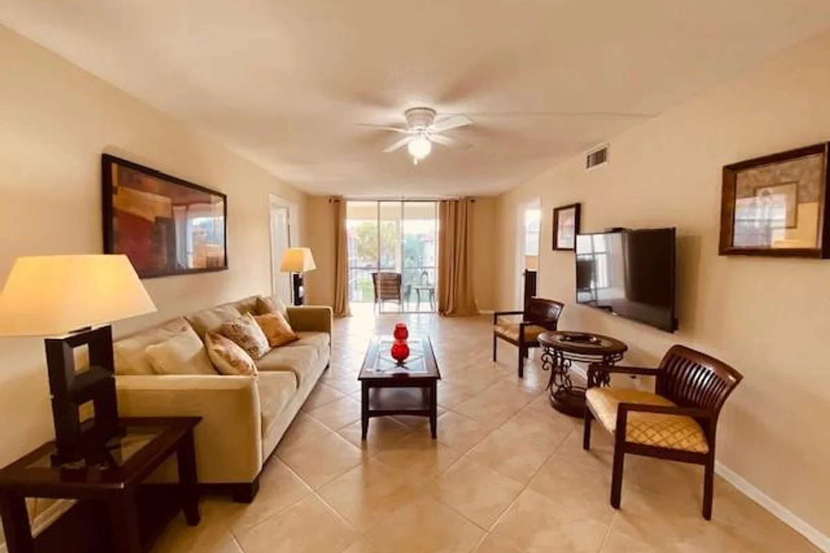 9420 S Hollybrook Lake Dr #305, Pembroke Pines: photo 1 of 16