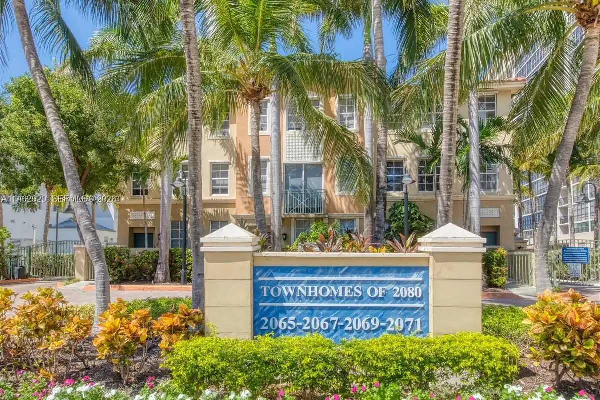 2069 S Ocean Dr #TH12, Hallandale Beach: photo 1 of 27