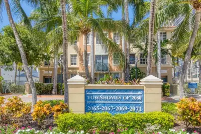 2069 S Ocean Dr #TH12, Hallandale Beach: photo 1 of 27