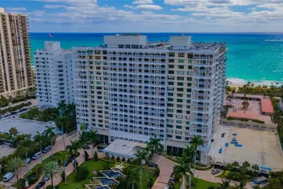 9801 Collins Ave #3T, Bal Harbour: photo 1 of 32
