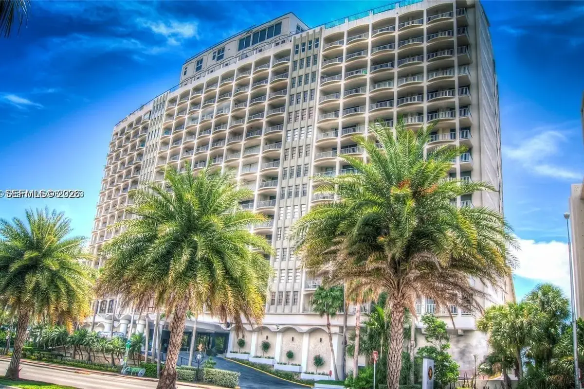 5401 Collins Ave #209, Miami Beach: photo 1 of 34