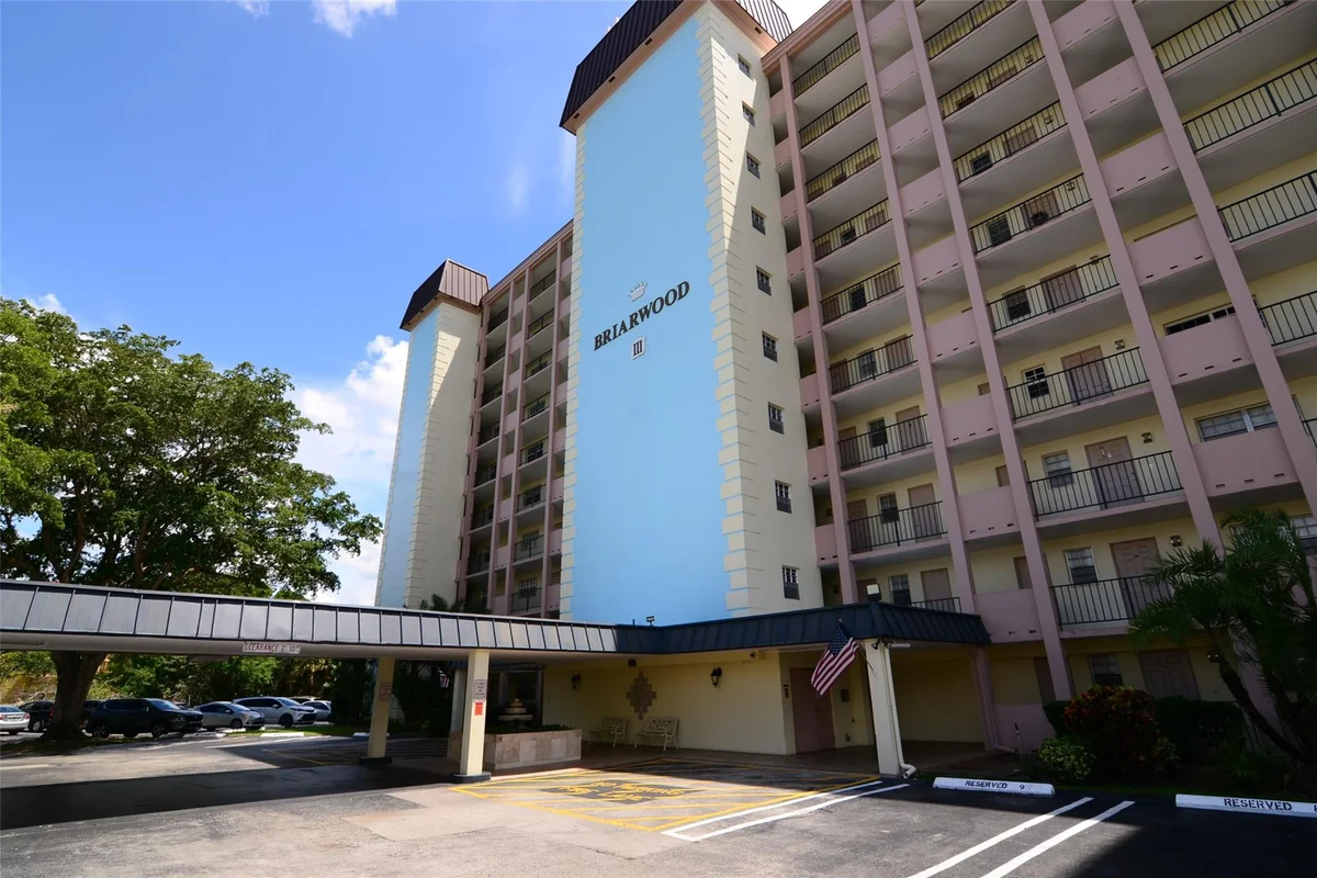3575 Broken Woods Dr #502, Coral Springs: photo 1 of 39