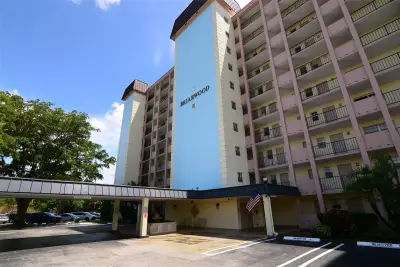 3575 Broken Woods Dr #502, Coral Springs: photo 1 of 39