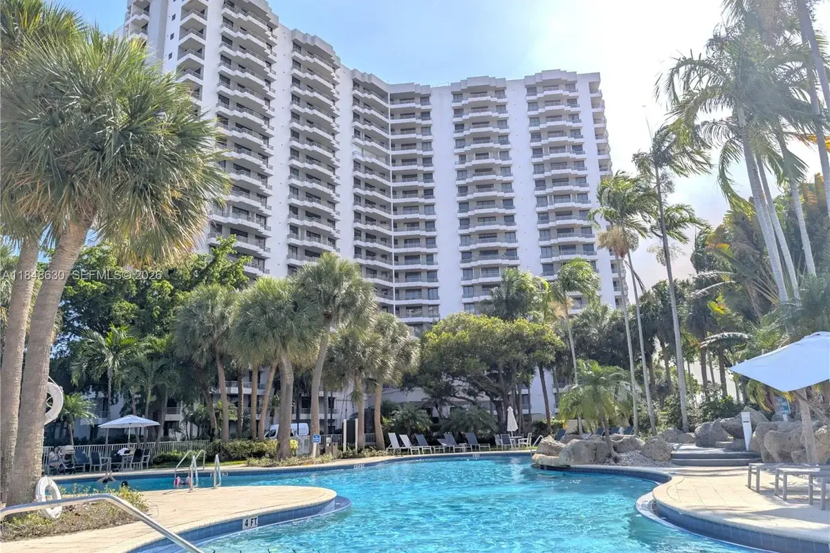 3300 NE 191 St #1207, Aventura: photo 1 of 43