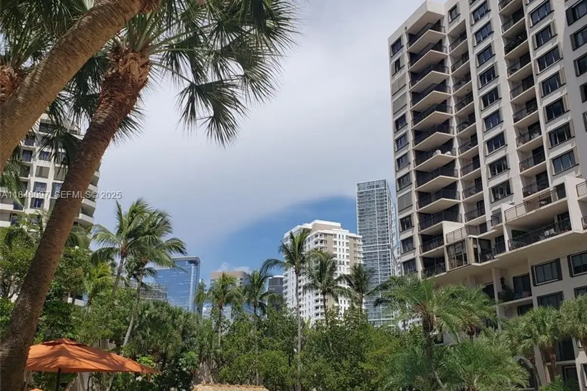 540 Brickell Key Dr #1524, Miami: photo 1 of 46