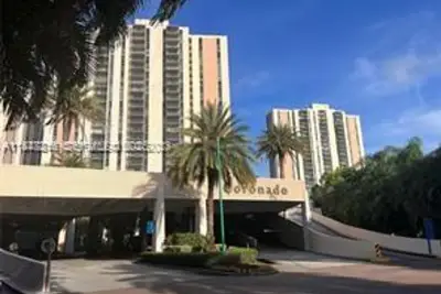 20379 W Country Club Dr #2233, Aventura: photo 1 of 14