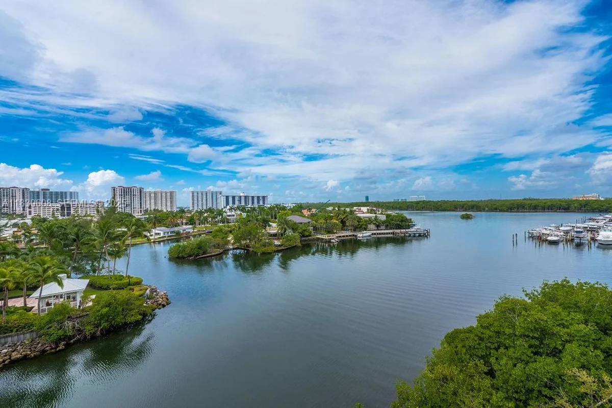 300 Sunny Isles Blvd #4-1808, Sunny Isles Beach: photo 1 of 46