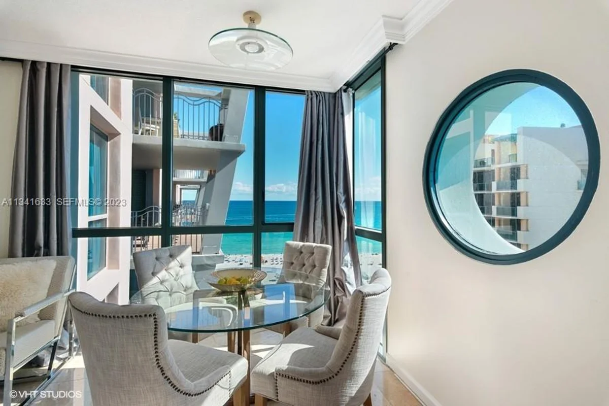 Condo in Miami Beach: photo 1 of 18