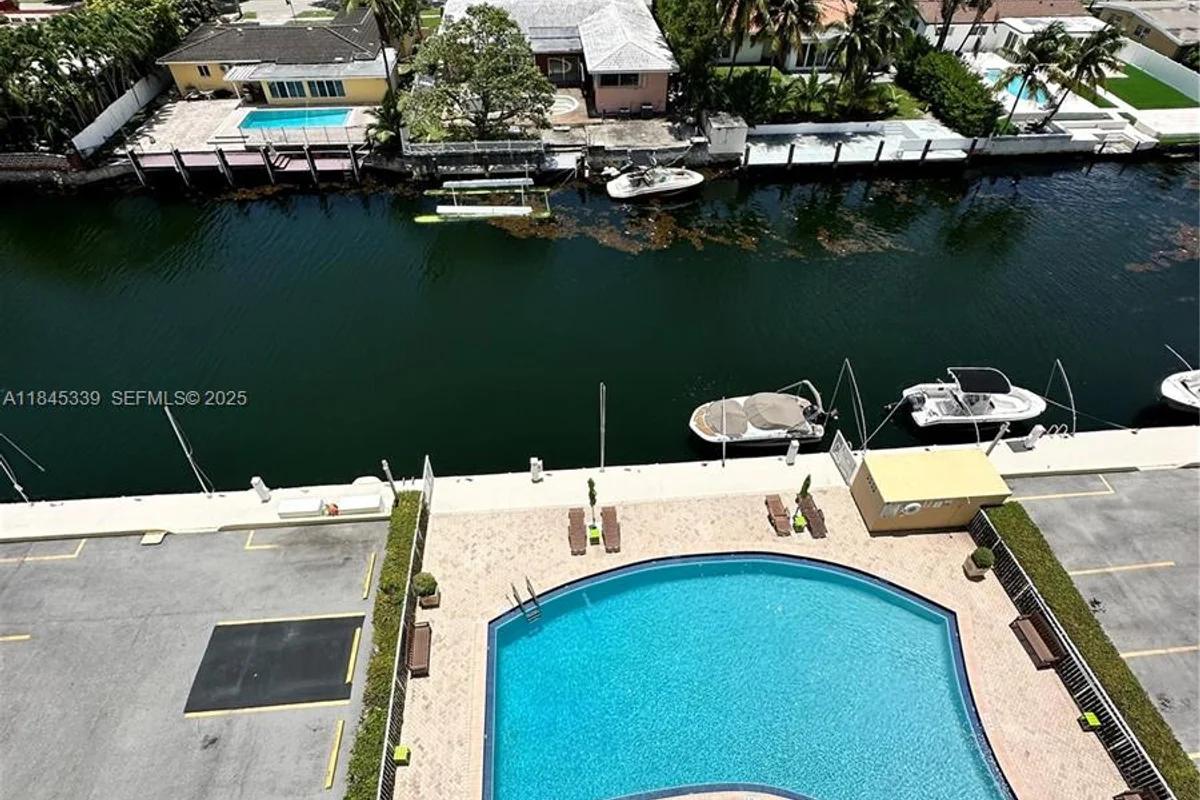 2020 NE 135th St #807, North Miami: photo 1 of 22