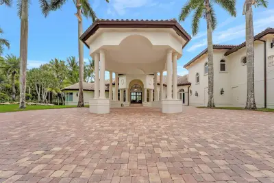 3440 Stallion Ln, Weston: photo 1 of 80