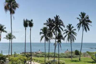 19223 Fisher Island Dr, Miami Beach: photo 1 of 60