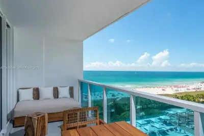 102 24th St #1006, Miami Beach: photo 1 of 28