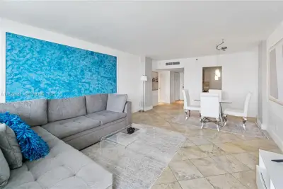 100 Lincoln Rd #1422, Miami Beach: photo 1 of 34