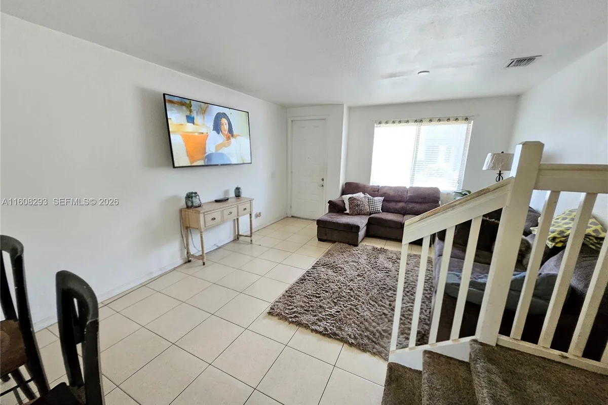 3556 Oleander Ter, Riviera Beach: photo 1 of 36