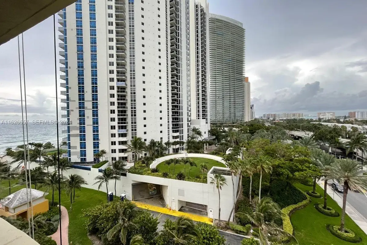 19201 Collins Ave #640, Sunny Isles Beach: photo 1 of 11