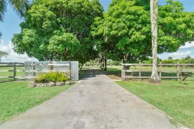 25950 SW 187 Ave, Homestead: photo 1 of 51
