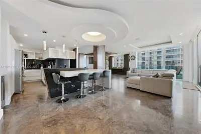 4001 S Ocean Dr #PH1, Hollywood: photo 1 of 41