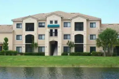 2728 Anzio Ct #105, Palm Beach Gardens: photo 1 of 36