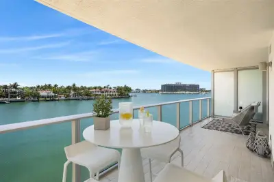 6620 Indian Creek Dr #308, Miami Beach: photo 1 of 31