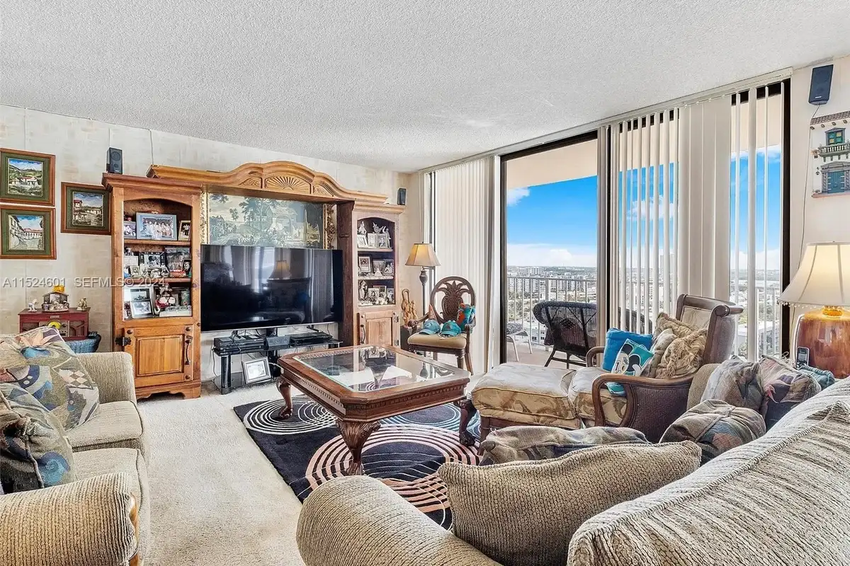 290 174th St #1809, Sunny Isles Beach: photo 1 of 37