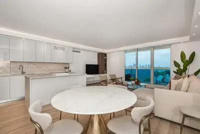 2301 Collins Ave #837, Miami Beach: photo 1 of 37
