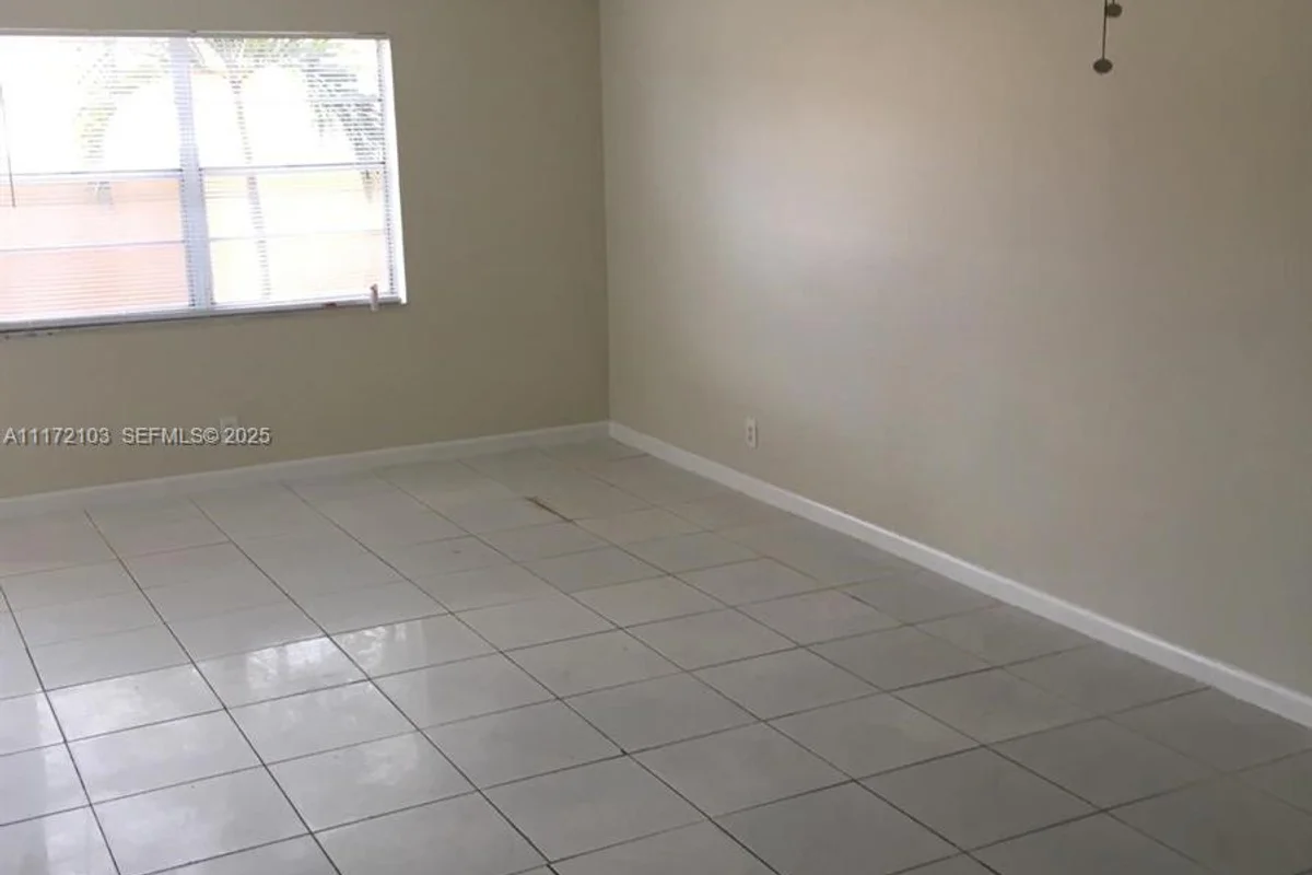 5962 NW 29th Pl #112, Sunrise: photo 1 of 12