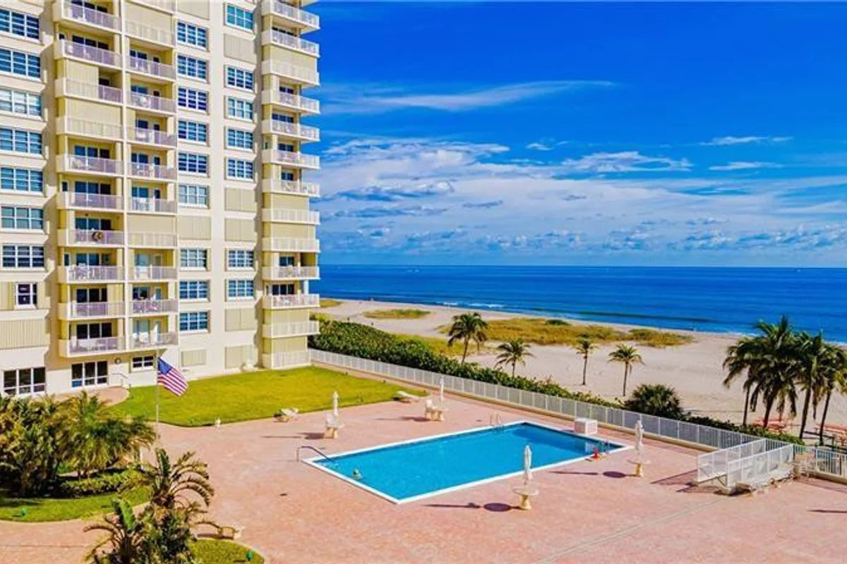 750 N Ocean Blvd #1704, Pompano Beach: photo 1 of 10