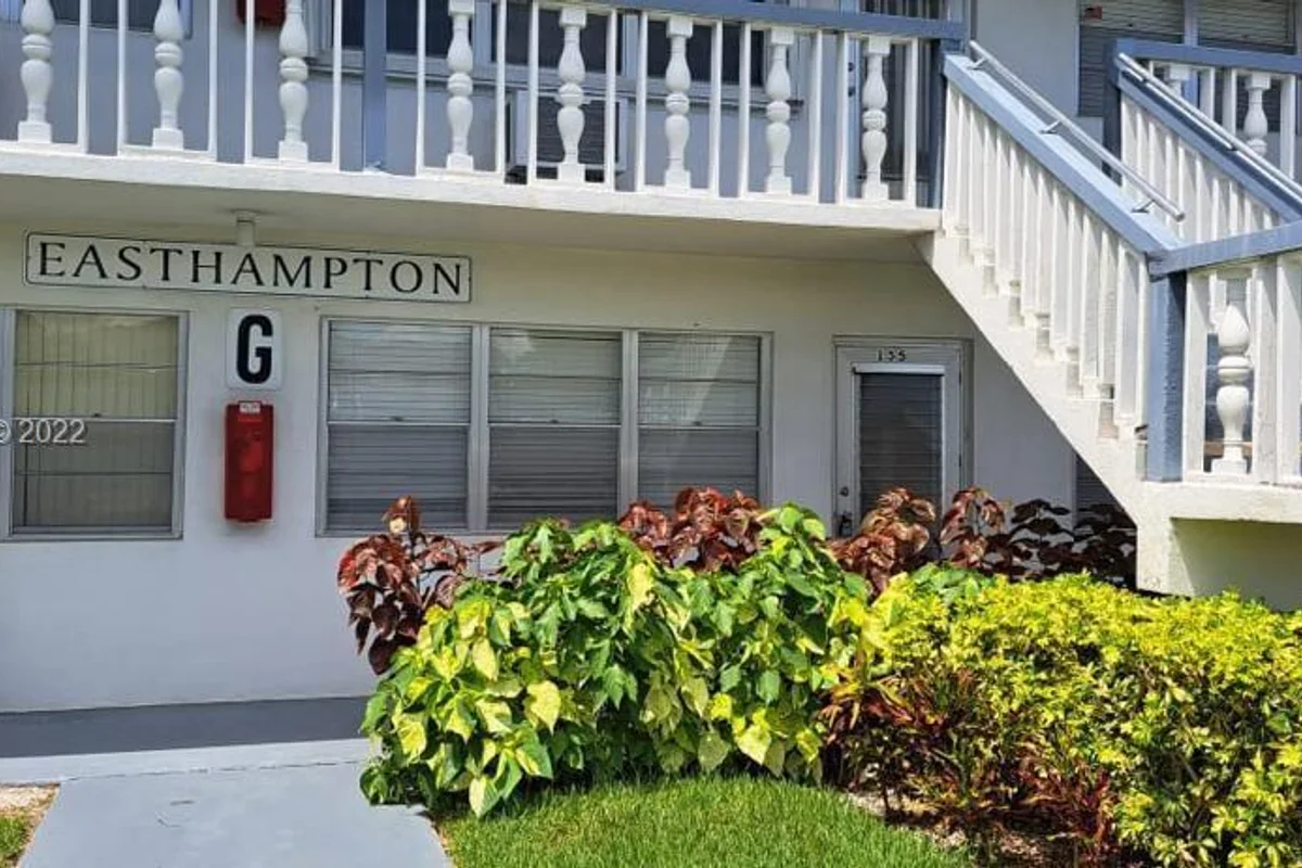 155 Easthampton G, West Palm Beach: photo 1 of 18