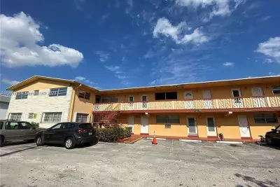 19080 NE 3rd Ct #317, Miami: photo 1 of 1