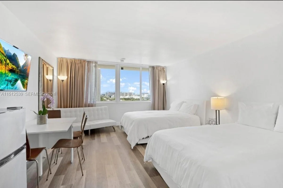 19201 Collins Ave #1143, Sunny Isles Beach: photo 1 of 17