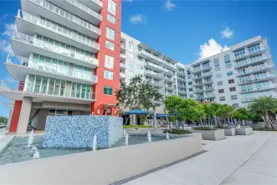 7825 NW 107th Ave #816, Doral: photo 1 of 19