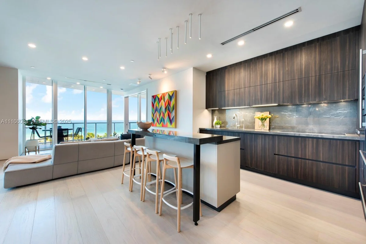 100 S Pointe Dr #908, Miami Beach: photo 1 of 29