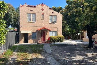 1703 SW 10th St, Miami: photo 1 of 1