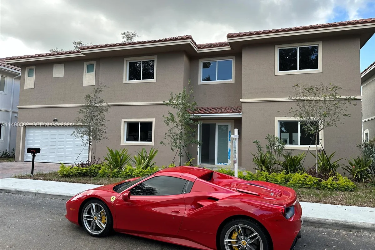 3562 Forest View Cir, Dania Beach: photo 1 of 85