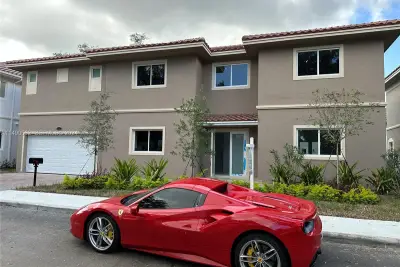 3562 Forest View Cir, Dania Beach: photo 1 of 85