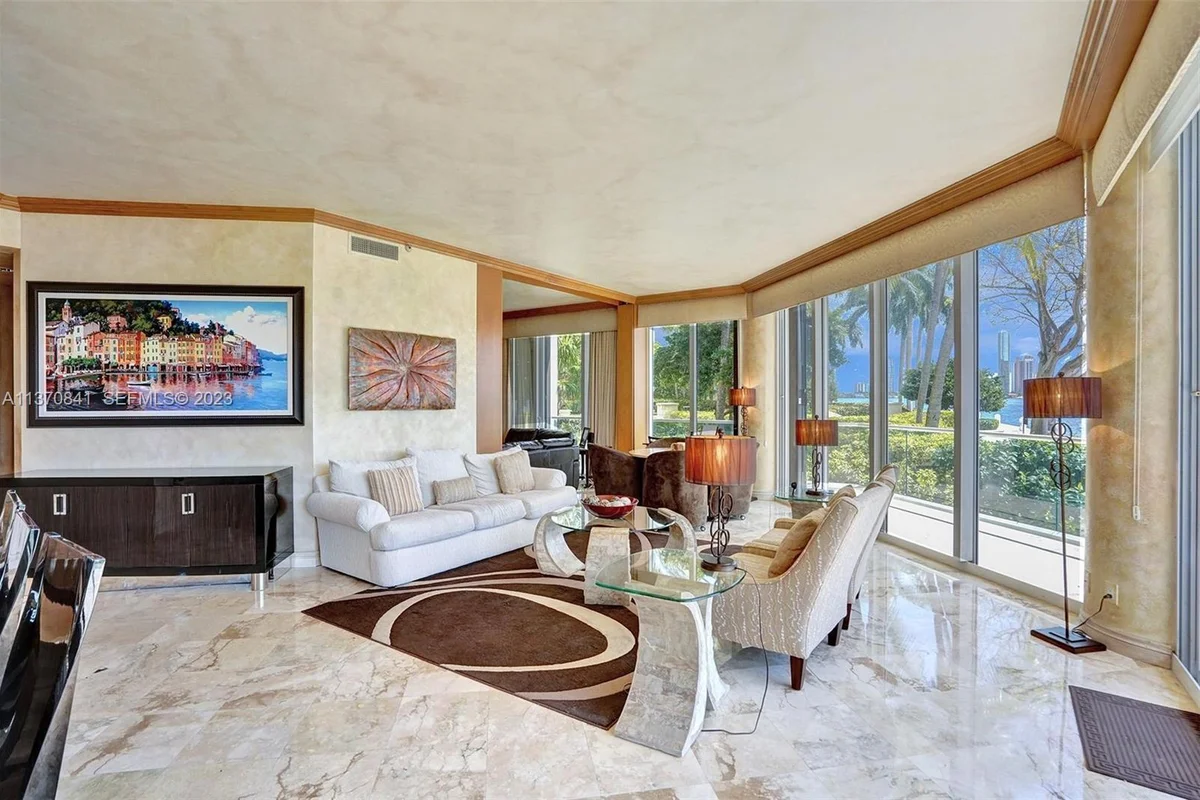 2600 Island Blvd #101, Aventura: photo 1 of 33