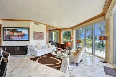 2600 Island Blvd #101, Aventura: photo 1 of 33