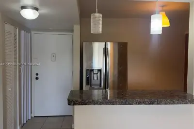 4324 NW 9th Ave #7-3A, Deerfield Beach: photo 1 of 14