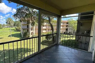6201 N Falls Cir Dr #304, Lauderhill: photo 1 of 14