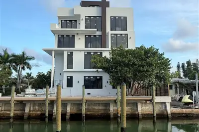 7300 Trouville Esplanade #3, Miami Beach: photo 1 of 17