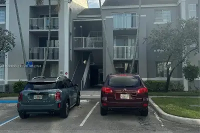 720 SW 111th Ave #307, Pembroke Pines: photo 1 of 14