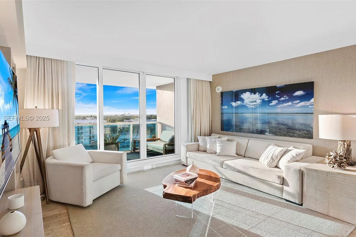 Condo in Miami Beach: photo 1 of 16