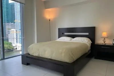 31 SE 6th St #1606, Miami: photo 1 of 27