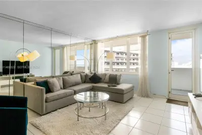 100 Lincoln Rd #1043, Miami Beach: photo 1 of 20