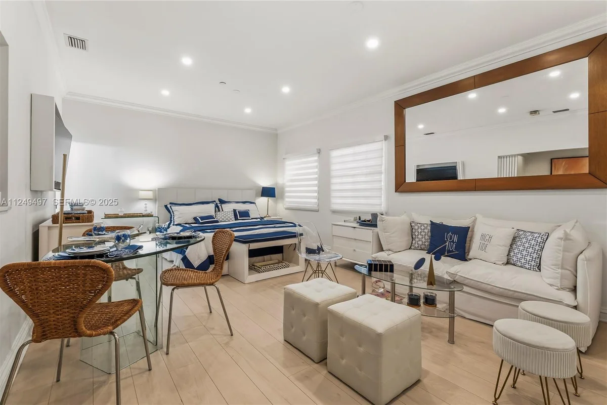 41217 Fisher Island Dr, Miami Beach: photo 1 of 21