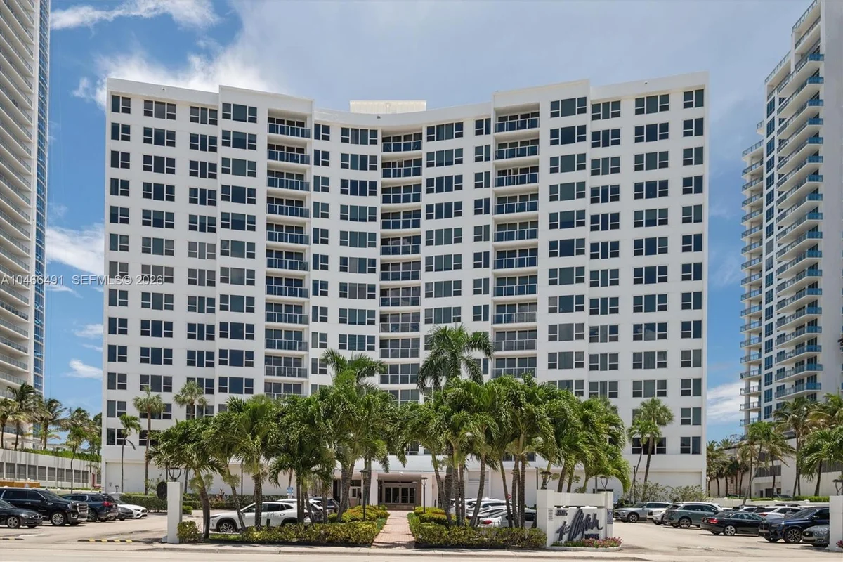 3505 S Ocean Dr #421, Hollywood: photo 1 of 13